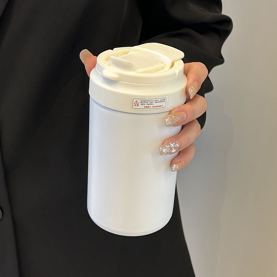 Women's insulated mug with practical spill protection and comfortable carrying handle Stornfield