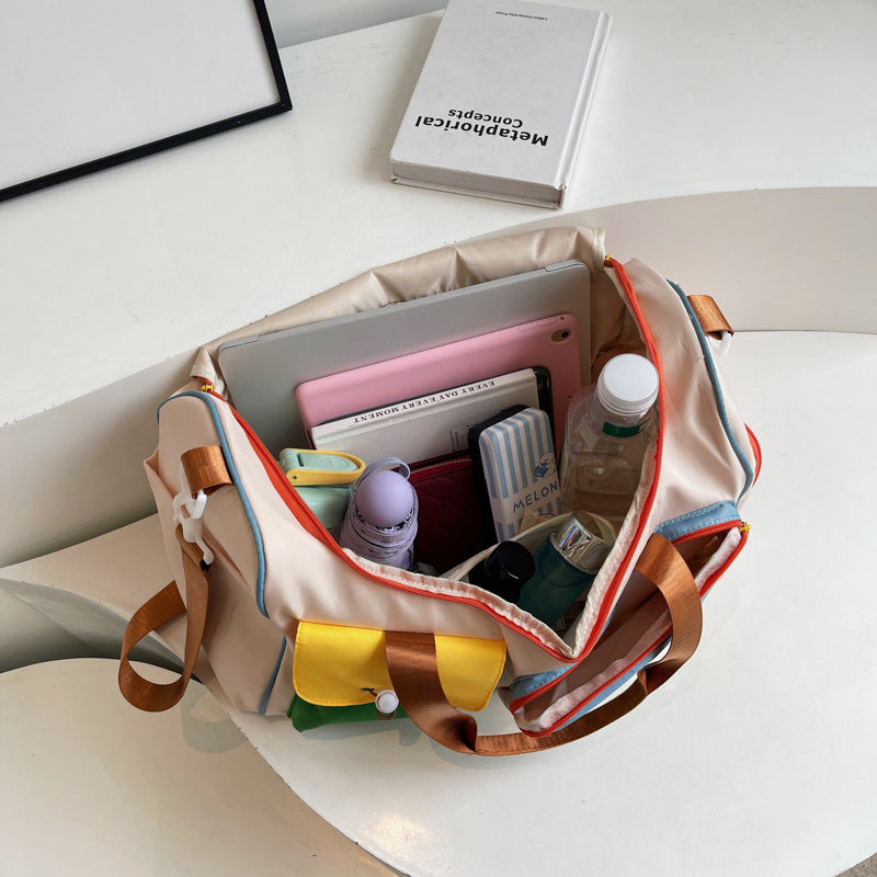 Versatile Multi-Pocket Weekend Duffle Bag Stornfield
