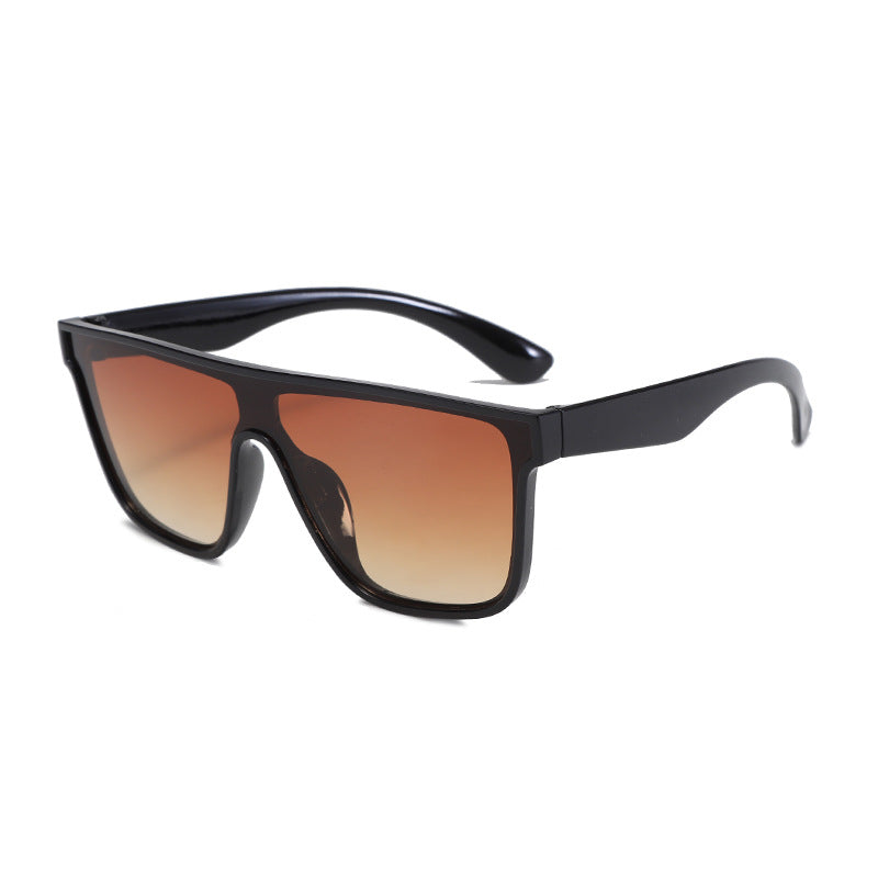 Women's sporty sunglasses with wide frame and polarized lenses Stornfield