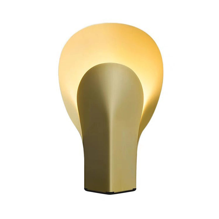 Modern Minimalist Table Lamp with Elegant Curved Shade