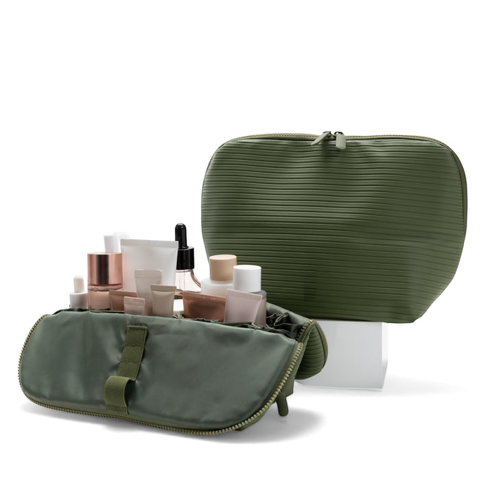 Elegant and Practical Cosmetic Bag Stornfield