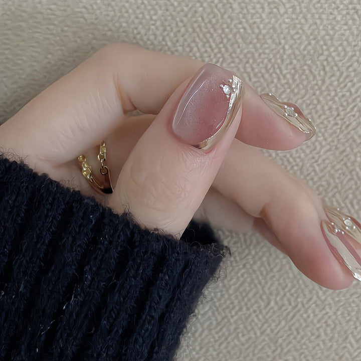 Elegant Press-On Nail Art Extensions Stornfield