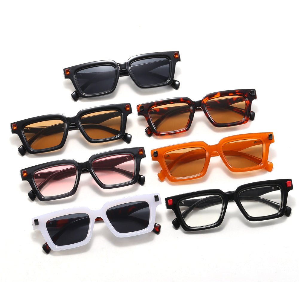 Women Vintage-inspired Sunglasses with Distinctive Frame Stornfield
