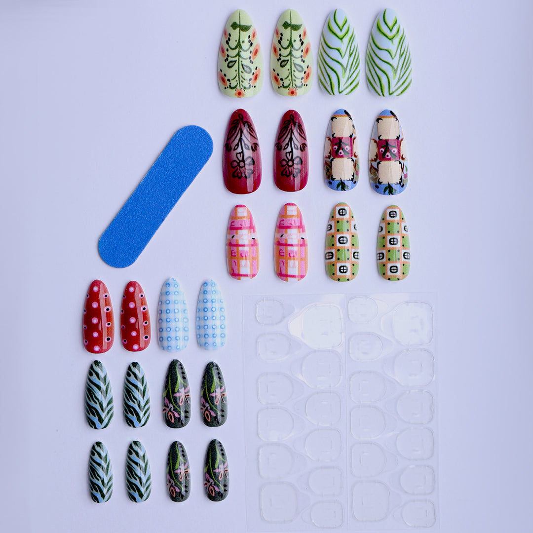 Artificial nails in elegant geometric design Stornfield