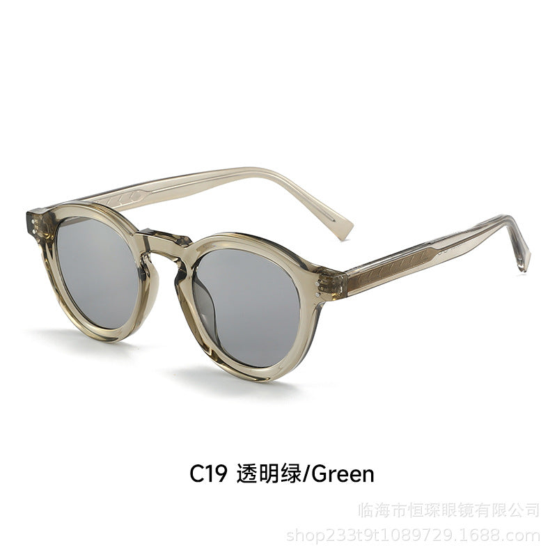 Ladies sunglasses in modern and unique design Stornfield