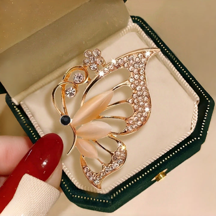 Elegant Butterfly Brooch Stornfield