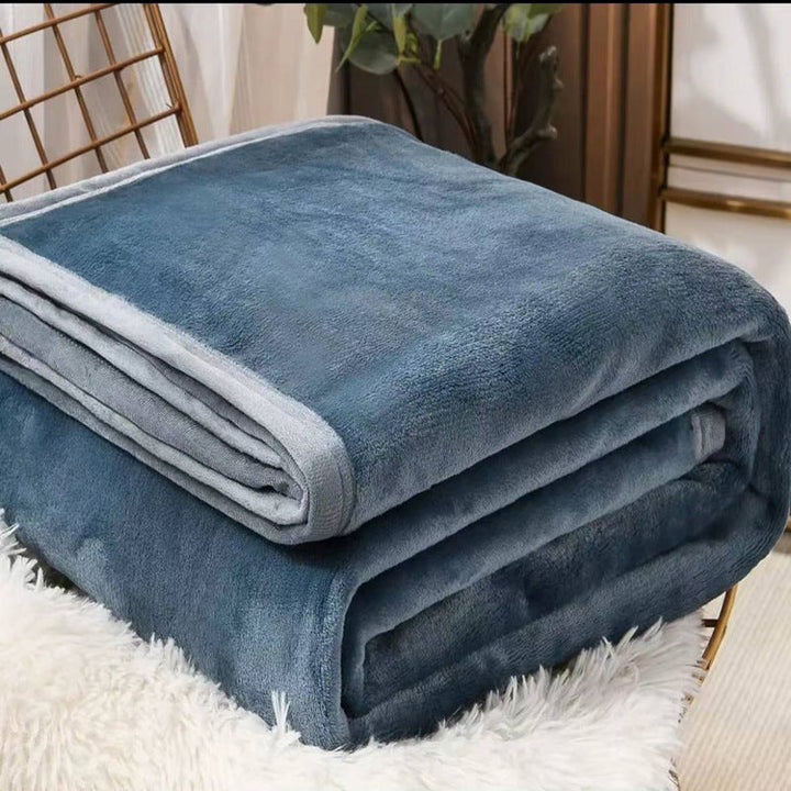 Premium Soft Microfleece Blanket Stornfield