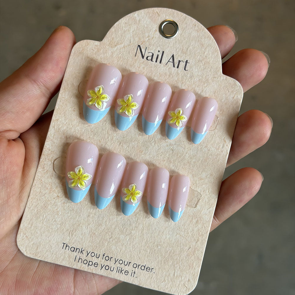 Floral-Designed Press-On Nail Set Stornfield