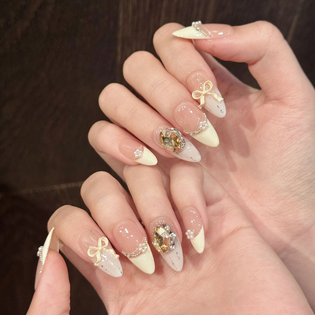 Decorative Rhinestone Press-On Nail Set Stornfield