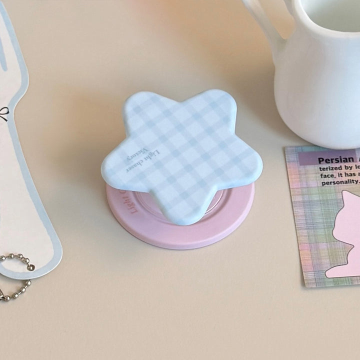 Playful star-shaped silicone coaster Stornfield
