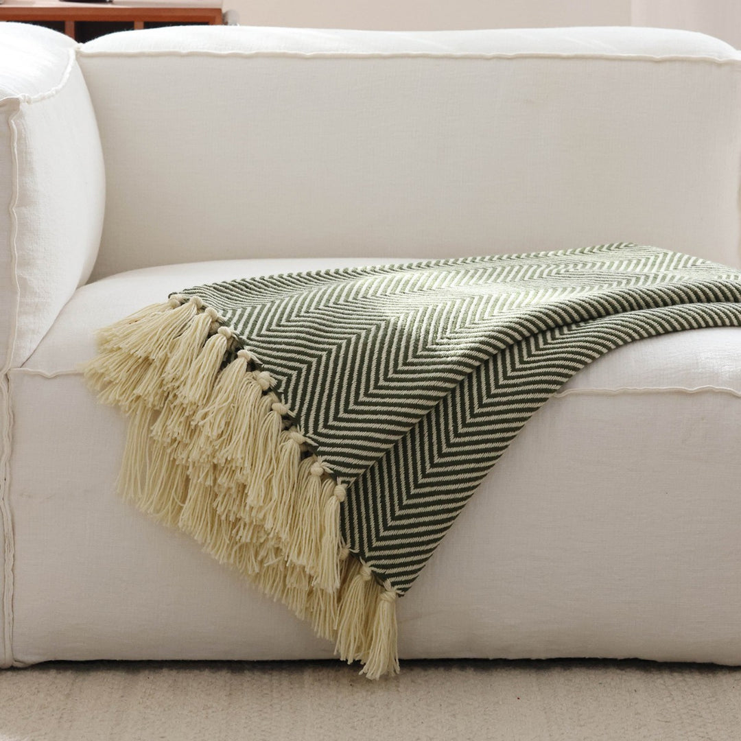 Chevron Pattern Decorative Throw