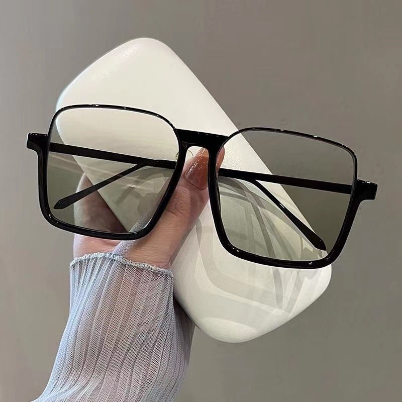 Trendy Over-Sized Glasses Frame Stornfield