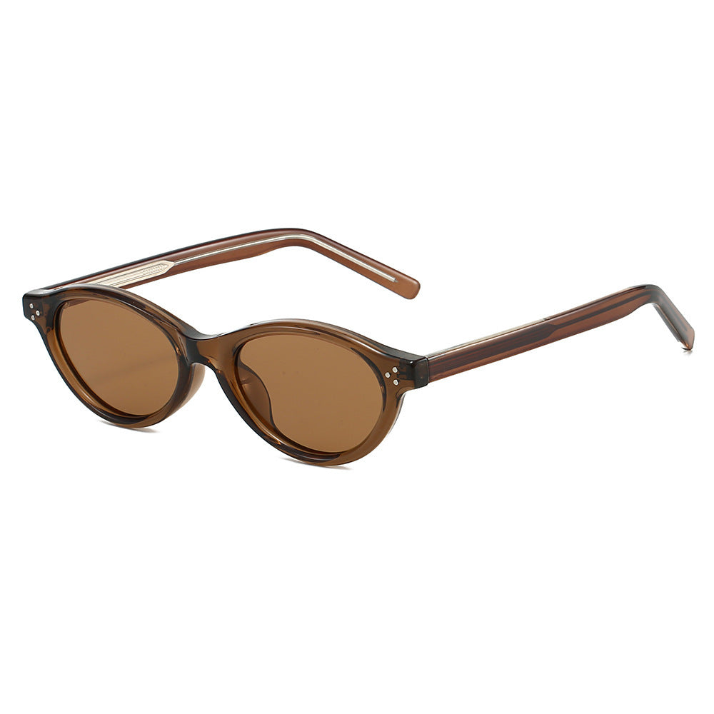 Women Cat-Eye Sunglasses with elegant, transparent frame and UV400 protection Stornfield