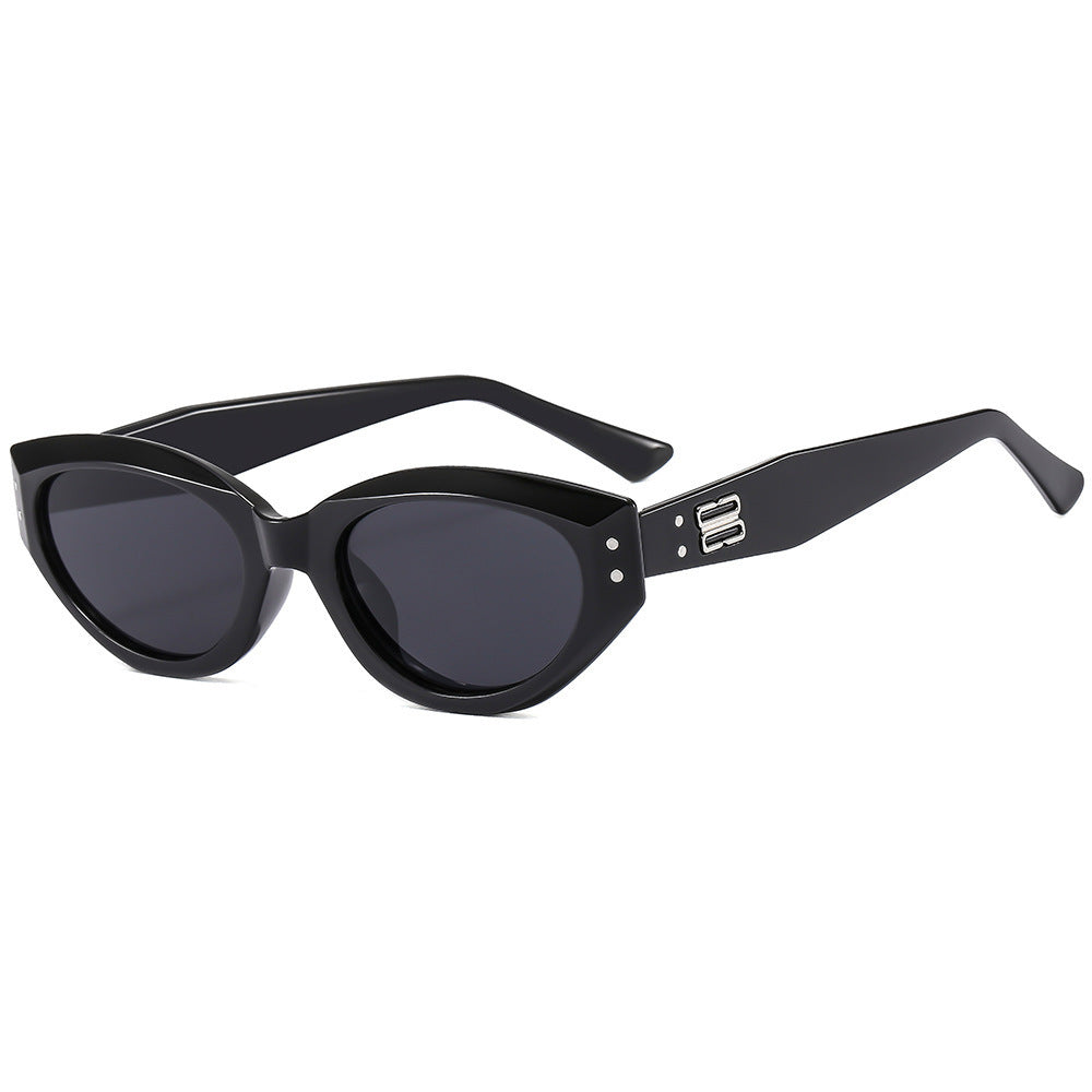 Women Cat-Eye Sunglasses in Modern Design Stornfield