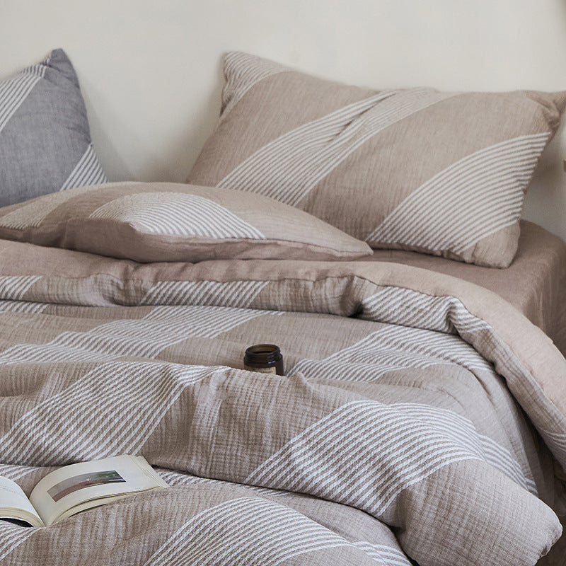 Reversible cotton-linen bedding set with diagonal stripes and extra-soft texture