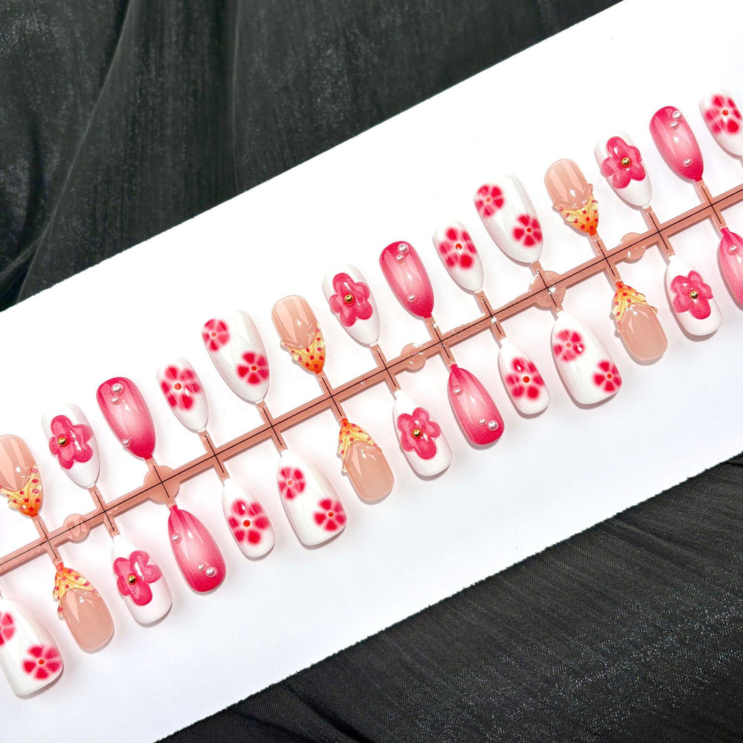 Elegant Polka Dot and Lace Press-On Nail Set