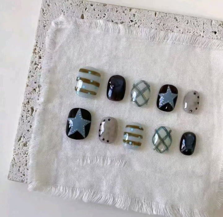 Trendy Graphic Nail Art Set Stornfield