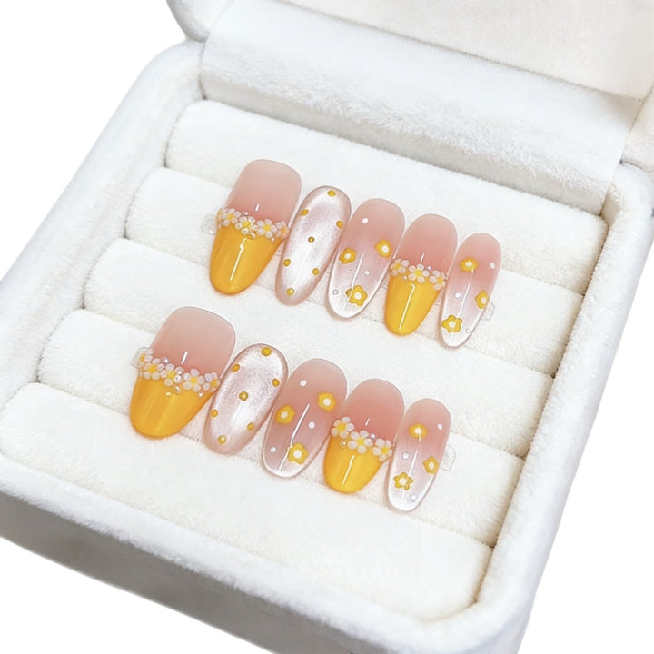 Artistic Floral-Designed Press-On Nail Set Stornfield