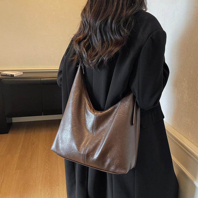 Premium Leather Slouchy Handbag Stornfield