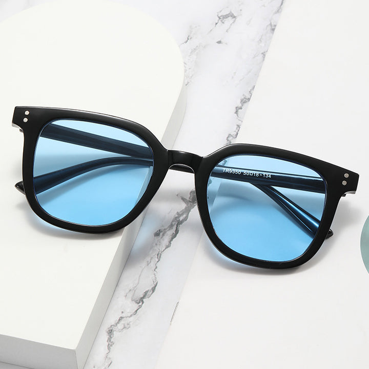 Ladies square designer glasses with thick frame and elegant profile Stornfield