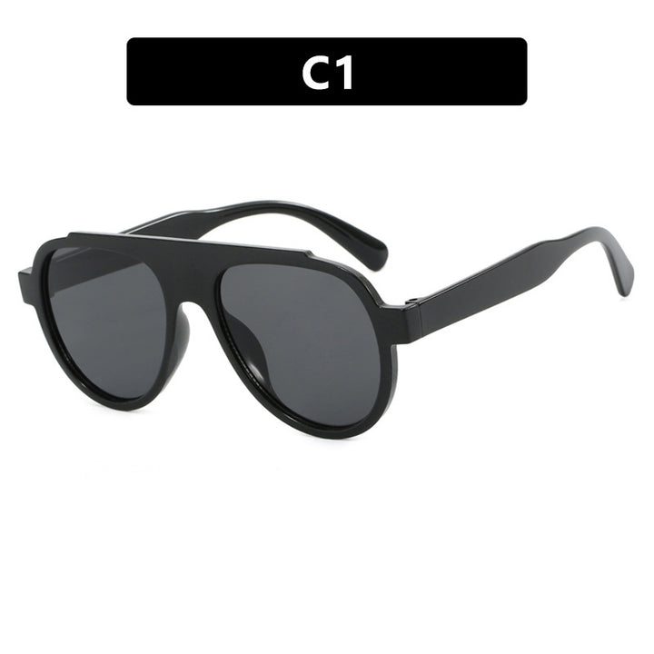 Women Vintage-Style Sunglasses with Elegant Plastic Frame in Leopard Pattern Stornfield