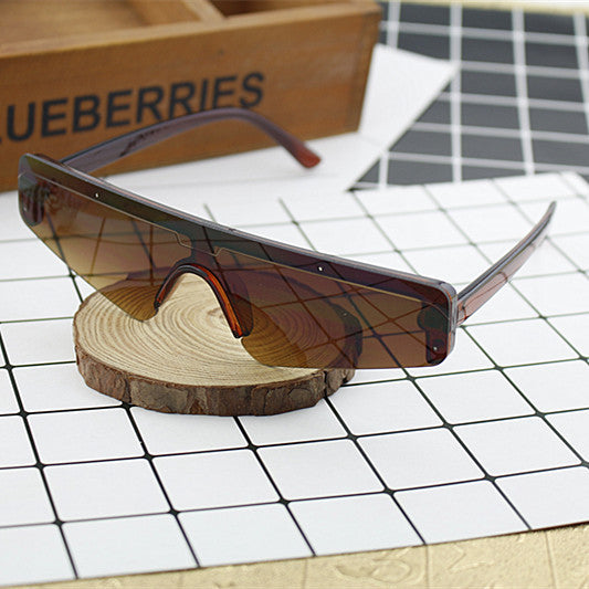 Ladies Sporty Oversized Sunglasses Stornfield