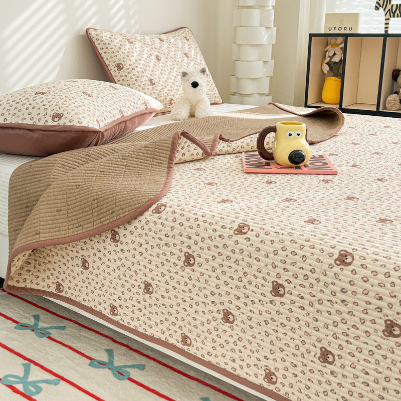 Lightweight Quilted Floral Bedspread Set with Piped Edge and Matching Pillow Shams