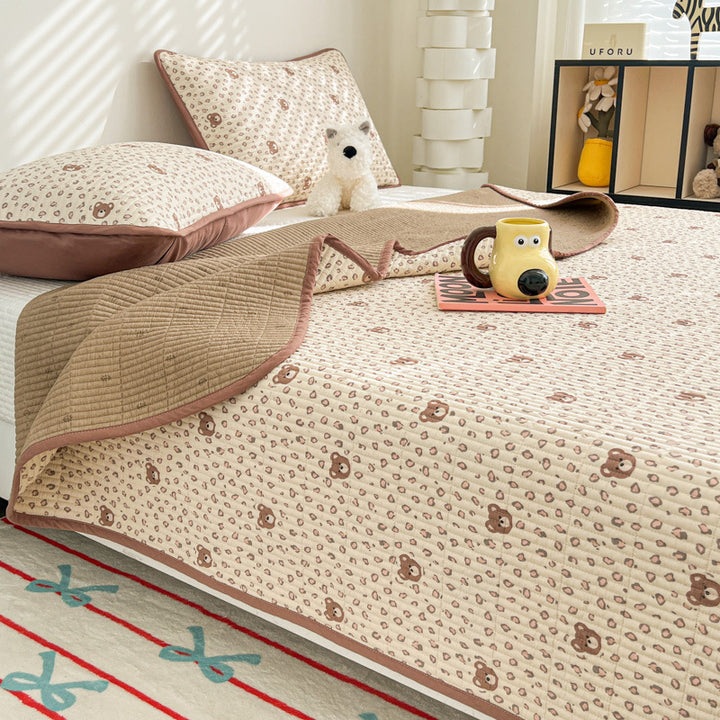 Lightweight Quilted Floral Bedspread Set with Piped Edge and Matching Pillow Shams