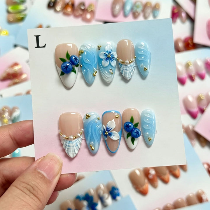 Decorative Handcrafted Press-On Nail Art Set with Beach-Inspired Designs