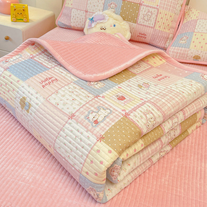 Floral Patterned Quilted Bed Cover Set