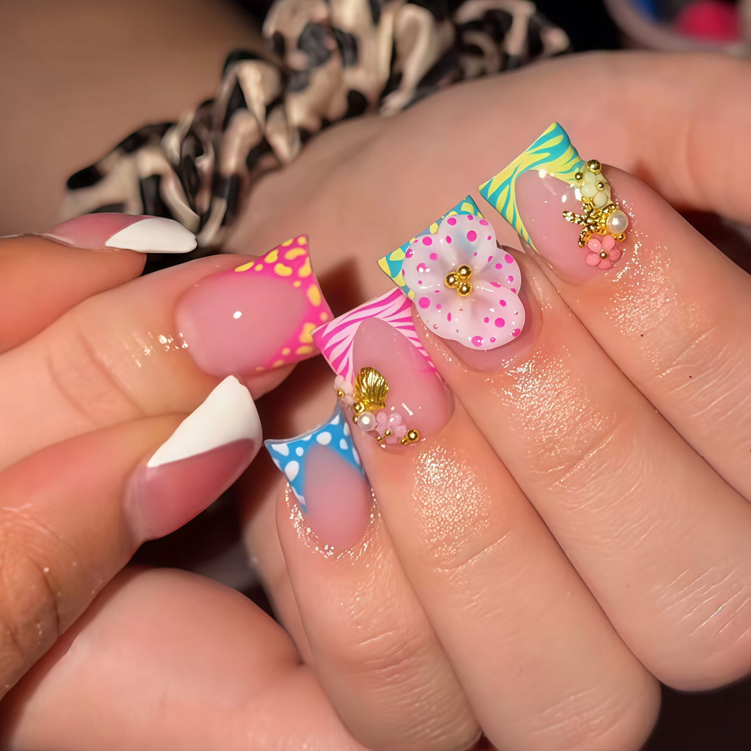Artistic Themed Press-On Nail Extensions Stornfield