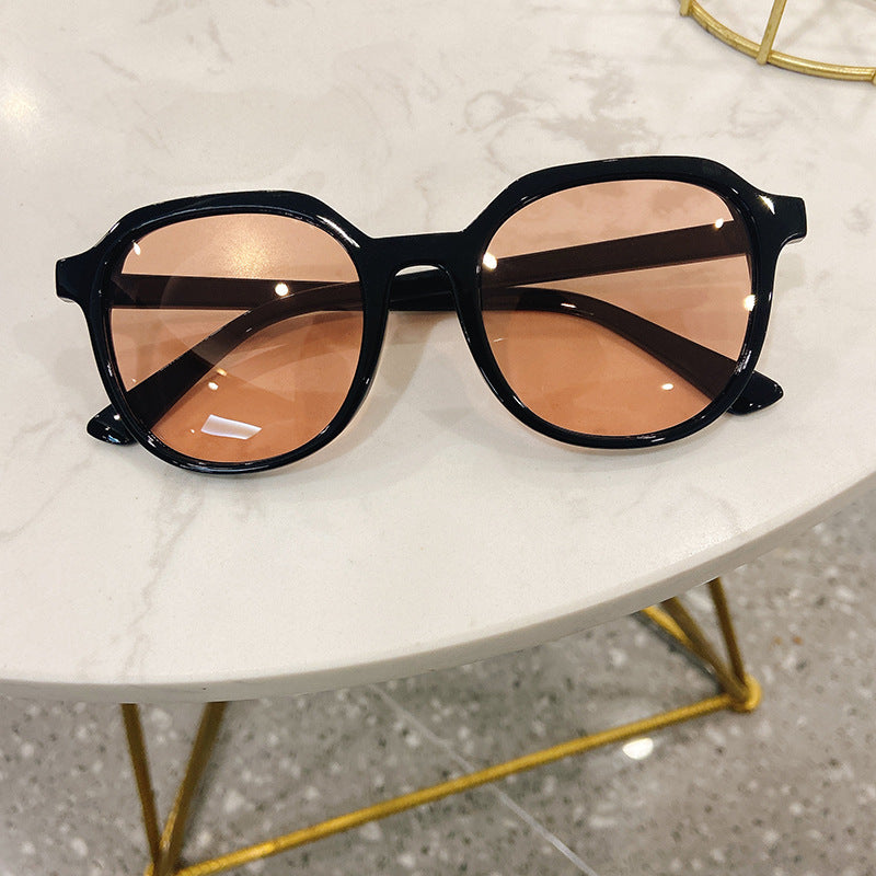 Fashionable Oversized Sunglasses with Square Frame Stornfield