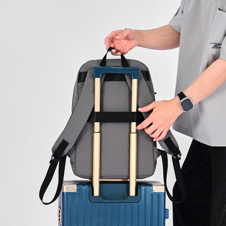 Versatile Minimalist Backpack Stornfield