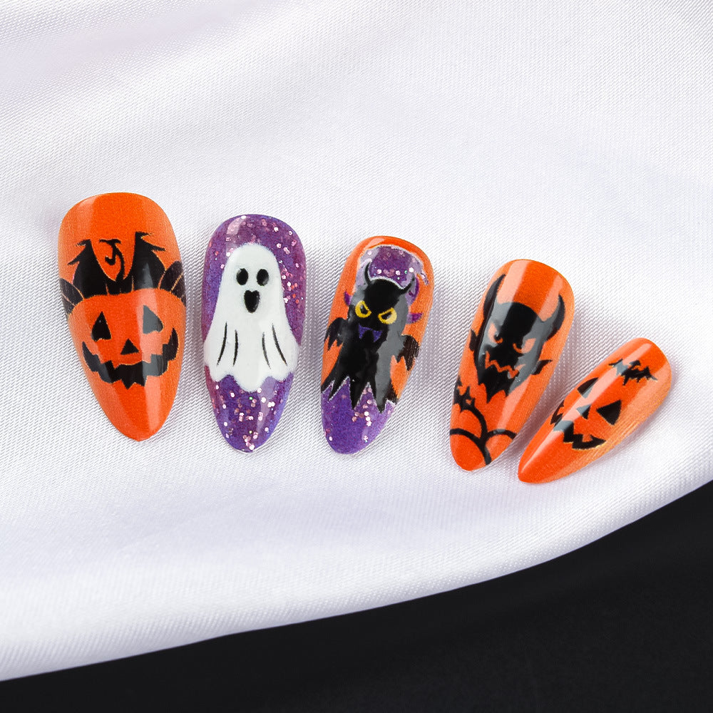 Halloween-Themed Creative Nail Art Stornfield