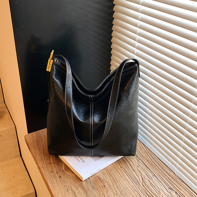 Minimalist Leather Shoulder Bag