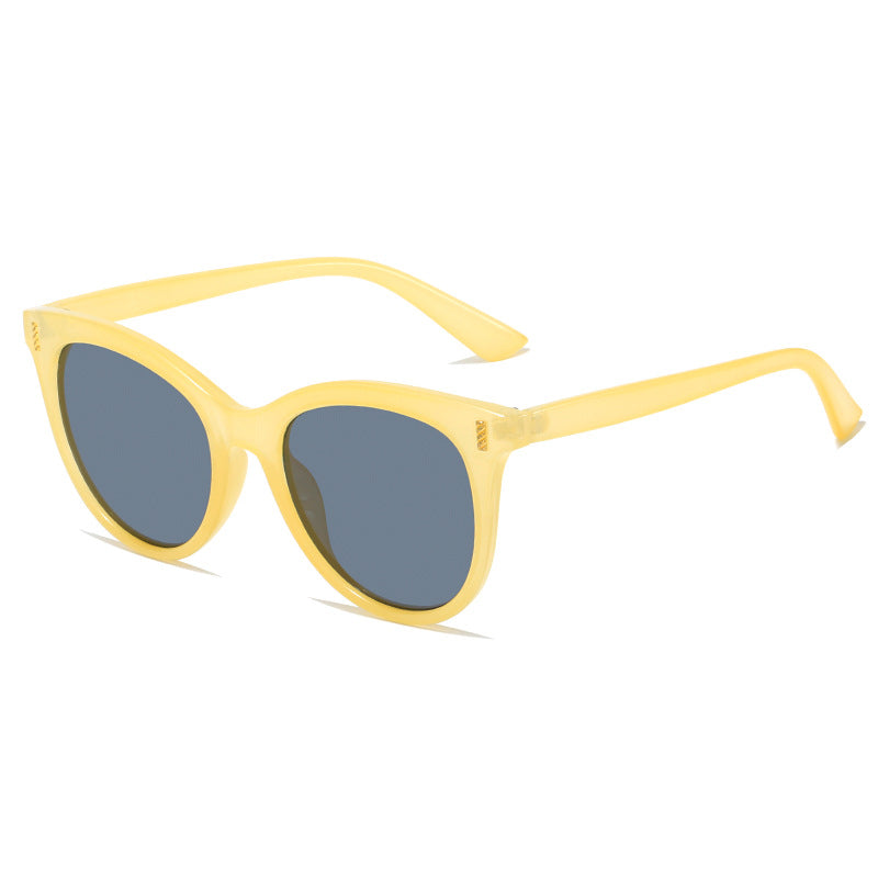 Women's fashionable cat-eye sunglasses with striking design Stornfield