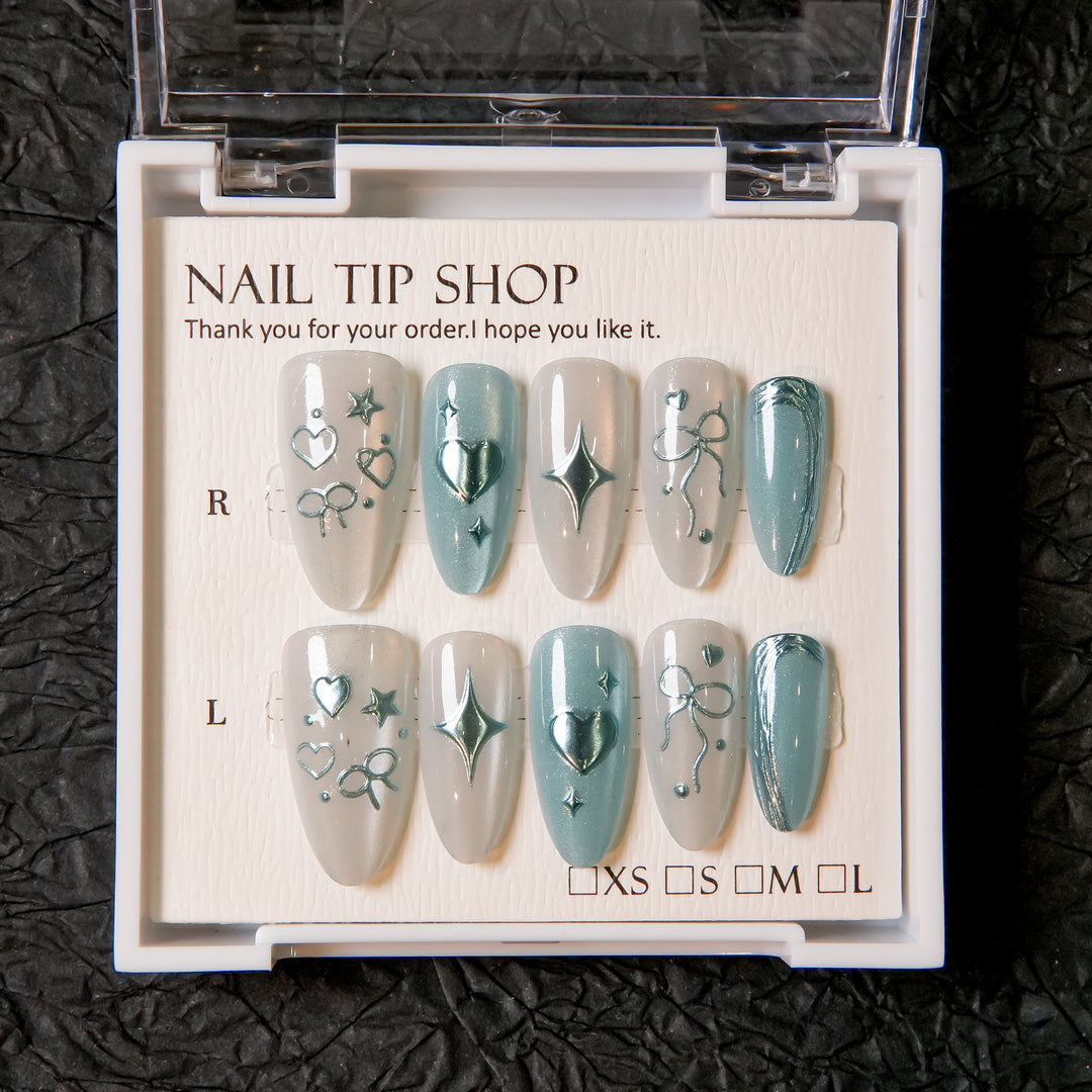 Artistic Nail Art Tips