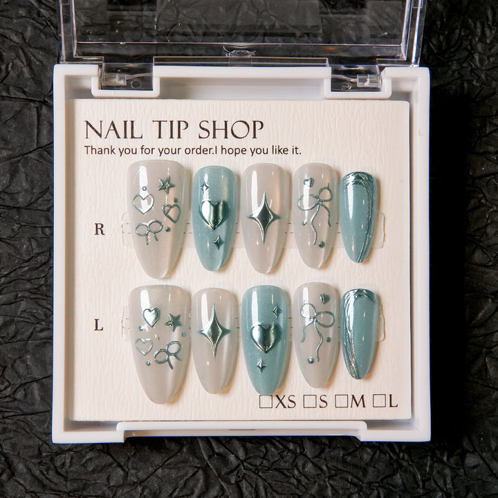 Artistic Nail Art Tips