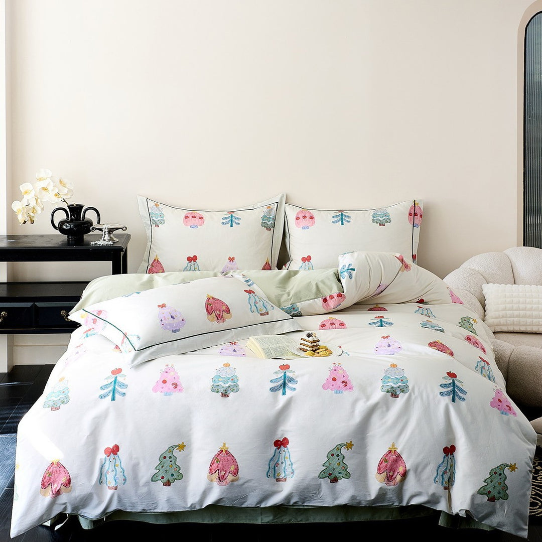 Reversible cotton satin bedding with delicate watercolor floral print and satin edge