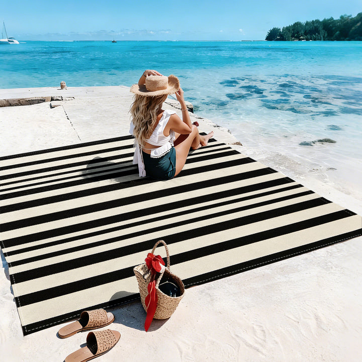 Mandala Design Beach Mat Stornfield
