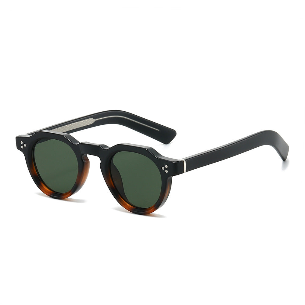 Women's fashionable sunglasses with extravagant frame and UV protection Stornfield