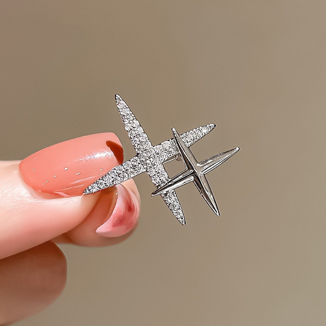 Glamorous brooch with sparkling rhinestones Stornfield