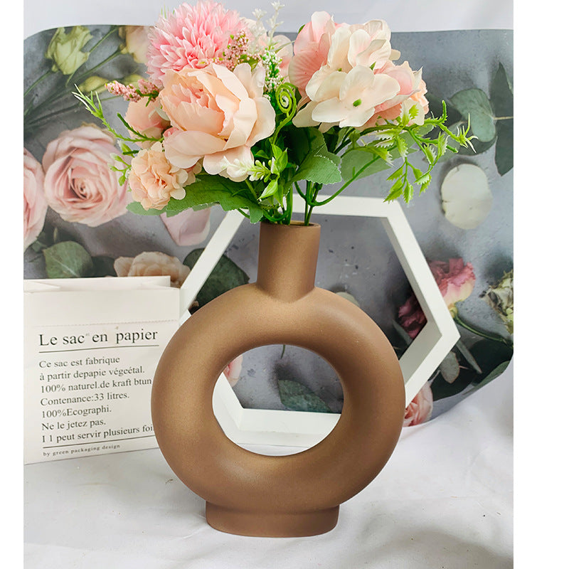 Modern Abstract Ceramic Flower Vase Stornfeild