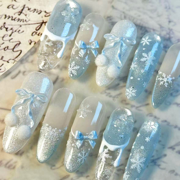 Winter-Themed Press-On Nail Set