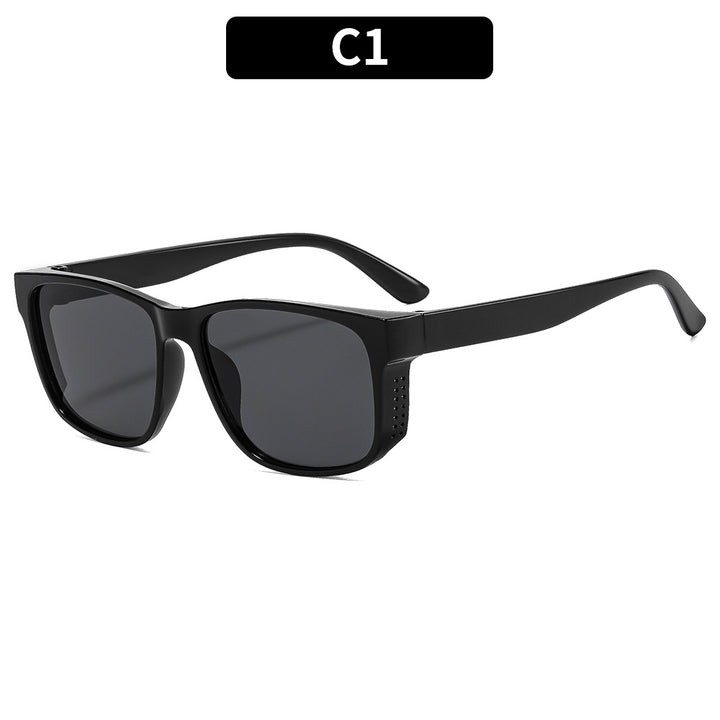 Oversized Retro-Inspired Square Sunglasses
