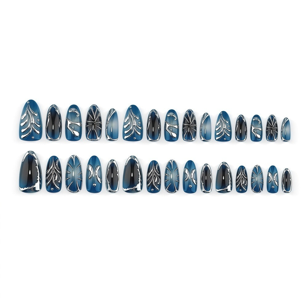 Artificial nails in the elegant leaf design Stornfield