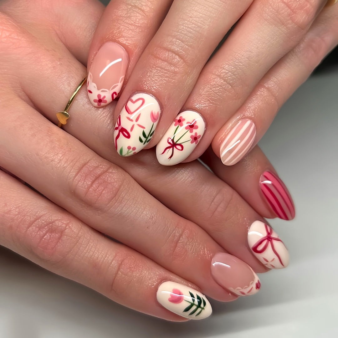 Artistic Floral Nail Art Set Stornfield