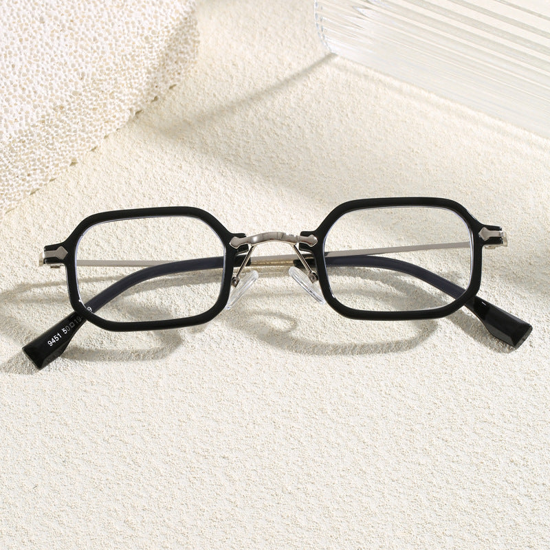 Fashionable Oversized Sunglasses in Modern Design Stornfield