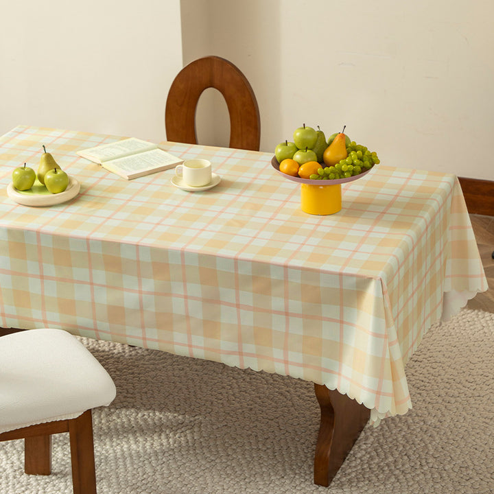 Wipeable tablecloth with star pattern and wavy hem Stornfield
