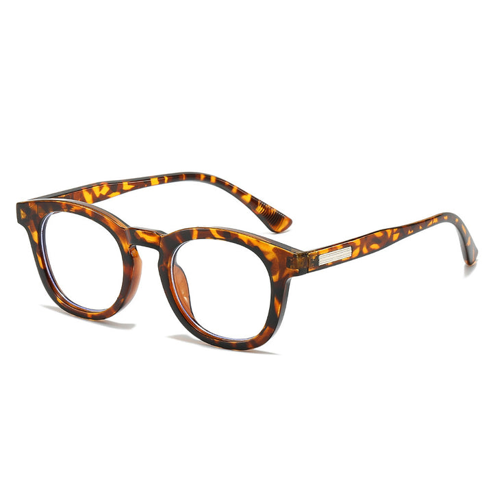 Retro-Inspired Rectangle Sunglasses Stornfield